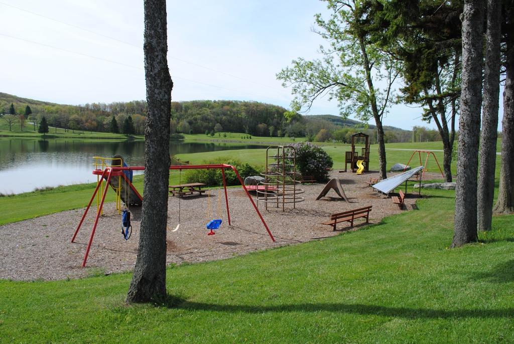 Alpine Lake Resort Terra Alta Luaran gambar