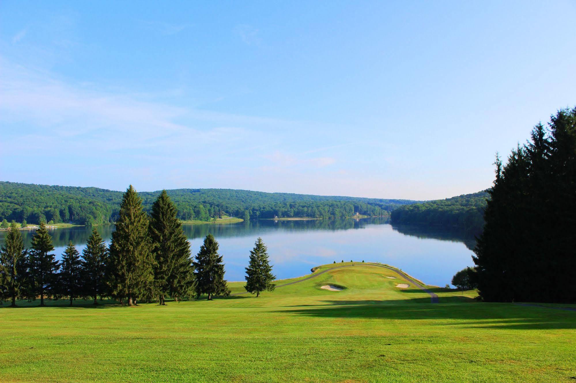 Alpine Lake Resort Terra Alta Luaran gambar